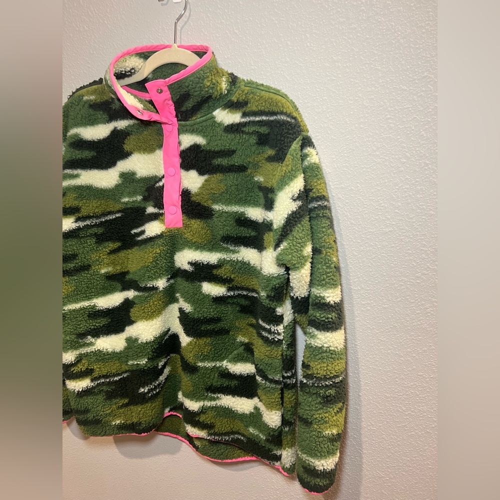Crown & Ivy Women’s Long Sleeve Mock Neck Camo Sherpa Pullover Jacket Size L - Picture 11 of 11